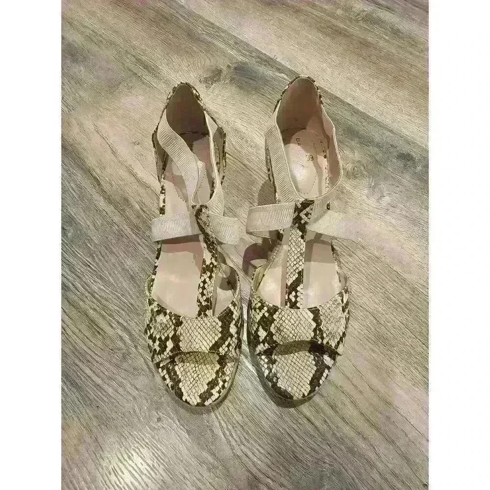 Bandolino wedge Heel. Size 7.5m.